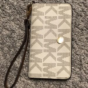 Michael Kors Phone Wristlet